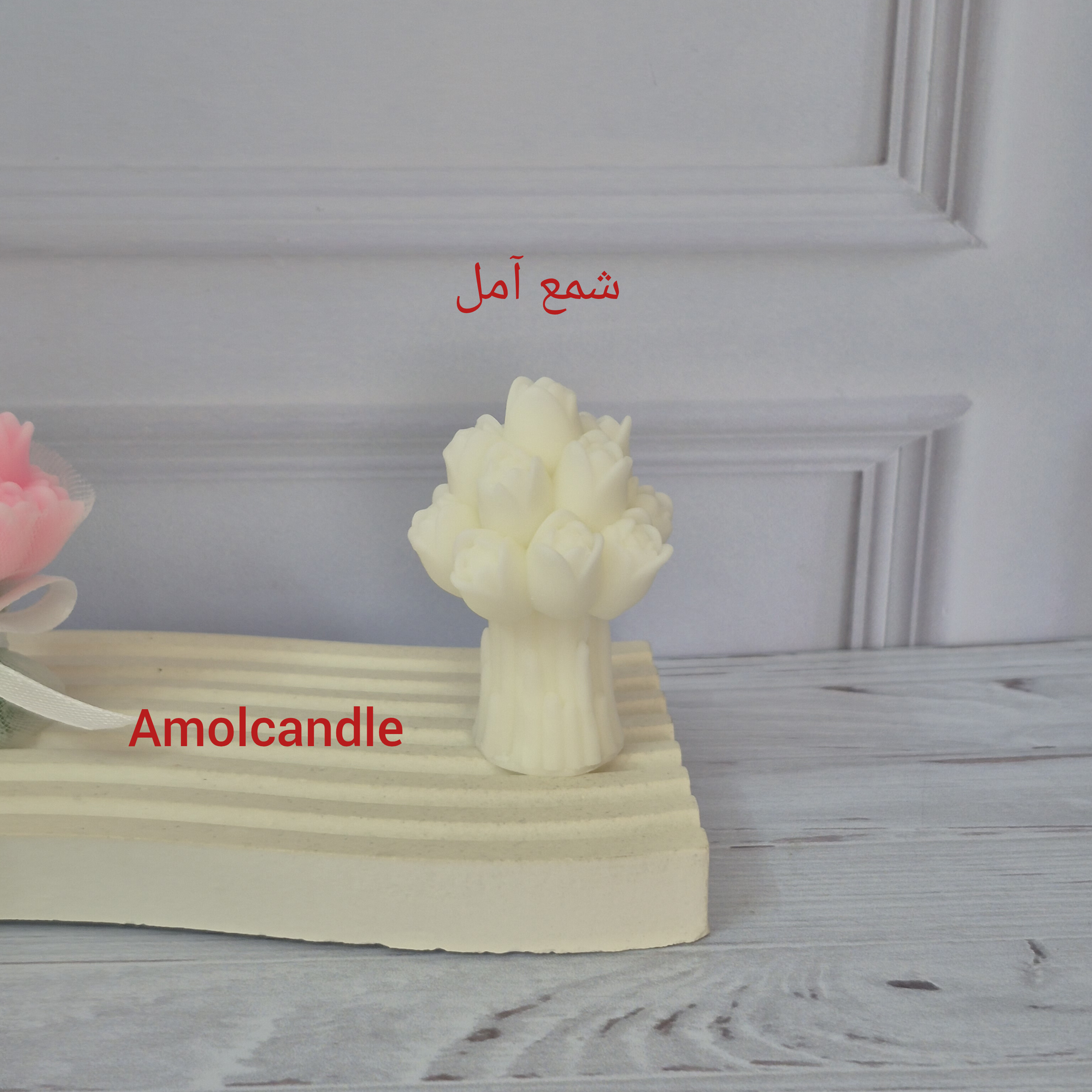 گیفت شمع دسته گل لاله بدون تور و ربان